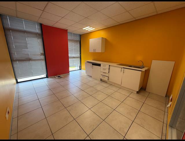 310M² OFFICE TO LET IN ROSEBANK